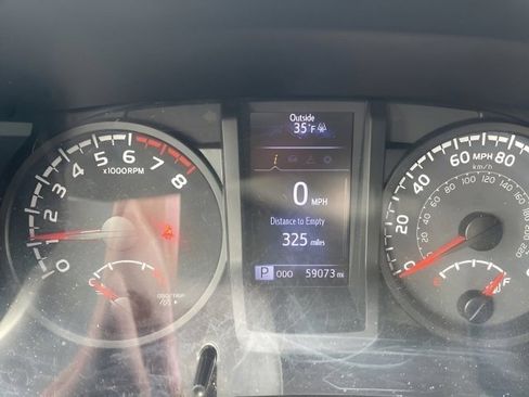 Used 2020 Toyota Tacoma TRD Sport image 15