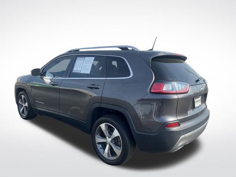 Used 2021 Jeep Cherokee Limited w/ Elite Package image 3