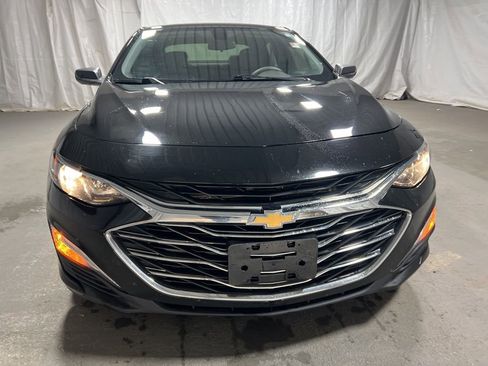 Used 2022 Chevrolet Malibu LS image 2