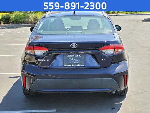 Used 2021 Toyota Corolla LE image 6