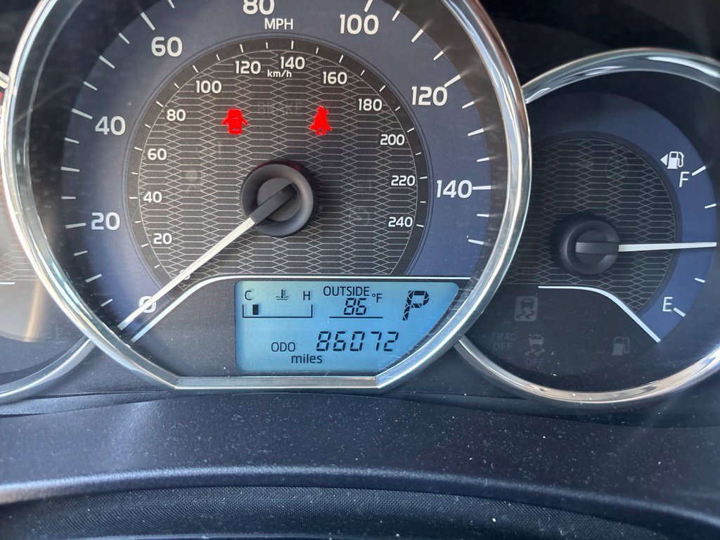 Used 2015 Toyota Corolla LE FWD image 19