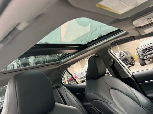 Used 2024 Toyota Camry XLE image 37