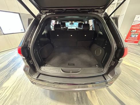 Used 2017 Jeep Grand Cherokee Altitude AWD/4WD image 45