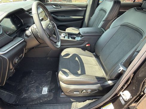 New 2026 RAM 5500 Tradesman w/ Chrome Appearance Group image 15