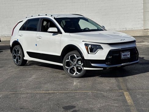New 2025 Kia Niro EX Touring image 6