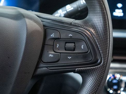 Used 2024 Buick Envista Preferred w/ Convenience II Package image 19