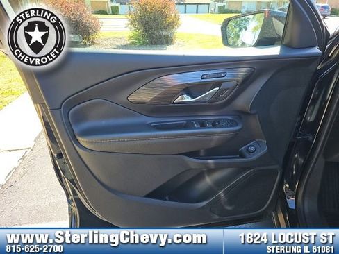 Used 2023 GMC Terrain SLT w/ Elevation Edition image 23