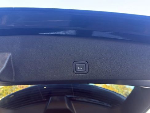 Used 2024 Cadillac XT6 Luxury w/ LPO, Floor Liner Package image 14