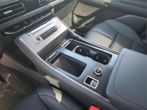 New 2026 Lincoln Aviator Premiere image 20