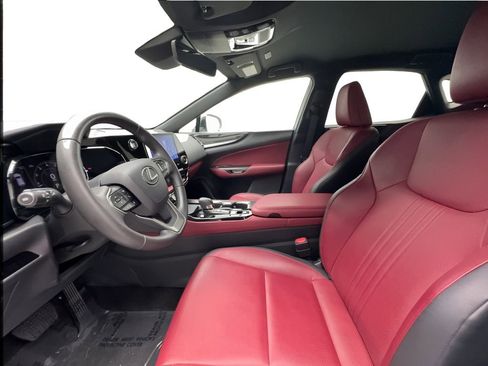 Used 2024 Lexus NX 250 FWD w/ Towing Package (2000 Lbs) image 19