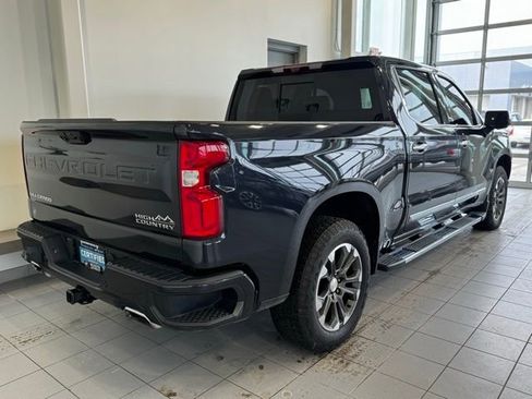 Certified 2022 Chevrolet Silverado 1500 High Country w/ Technology Package image 38