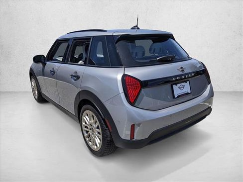 New 2026 MINI Cooper 4-Door Hardtop FWD image 9