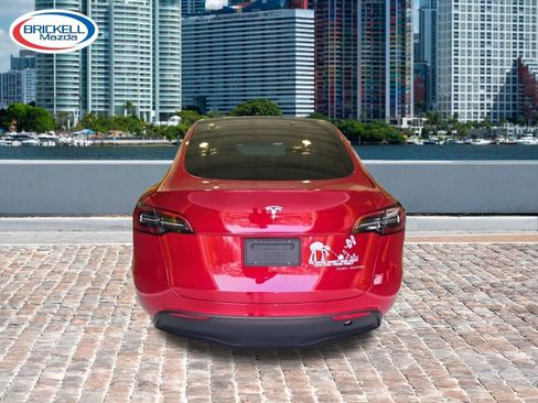 Used 2022 Tesla Model Y Long Range image 6