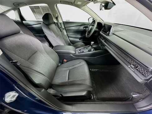 Used 2024 Honda Accord EX image 12