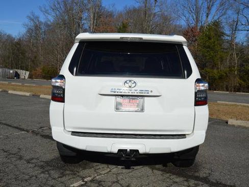 Used 2016 Toyota 4Runner 4WD image 7