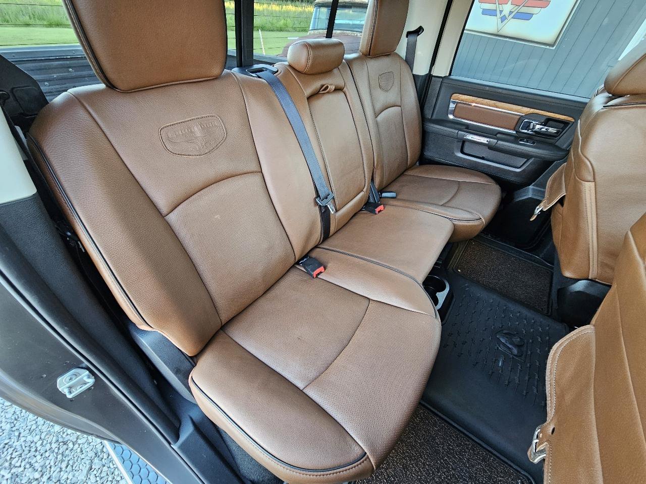 Used 2015 RAM 1500 Laramie Longhorn w/ Convenience Group AWD/4WD image 28