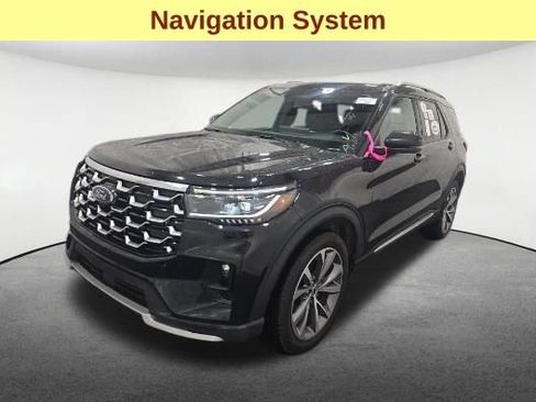 Used 2025 Ford Explorer Platinum w/ Ultimate Package AWD/4WD image 4