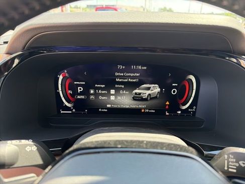 New 2026 Nissan Pathfinder Platinum AWD/4WD image 14