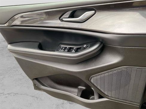 Certified 2023 Jeep Grand Cherokee Altitude image 22