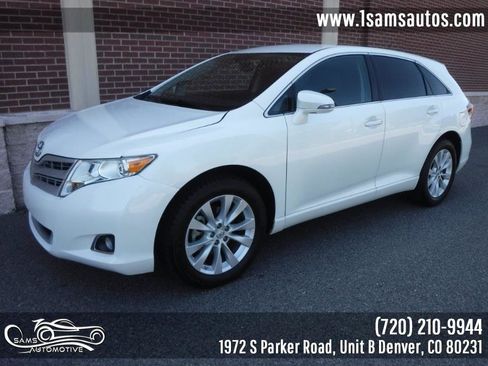 Used 2014 Toyota Venza LE FWD image 1
