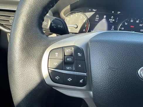 Used 2023 Ford Explorer Limited w/ Limited Technology Package image 37