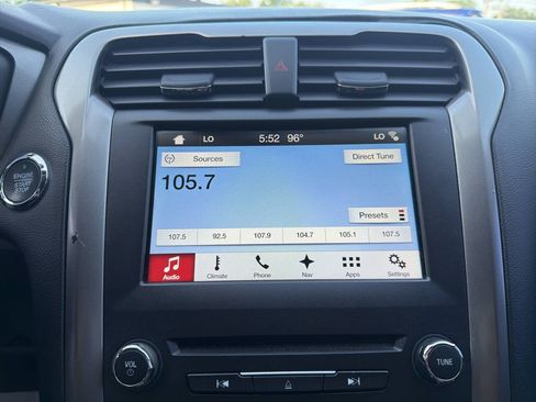 Used 2017 Ford Fusion SE w/ Equipment Group 201A FWD image 16