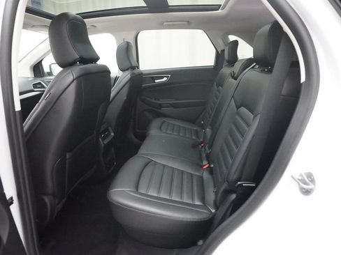 Used 2024 Ford Edge SEL w/ Convenience Package AWD/4WD image 16
