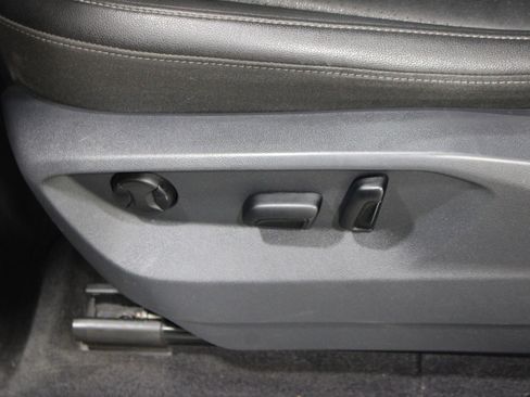 Used 2018 Volkswagen Atlas SE image 5