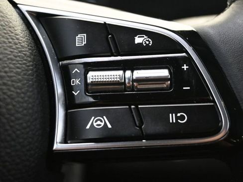 Used 2025 Kia Seltos EX FWD image 25