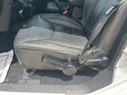 Used 2015 Jeep Wrangler Unlimited Sahara w/ Dual Top Group AWD/4WD image 10