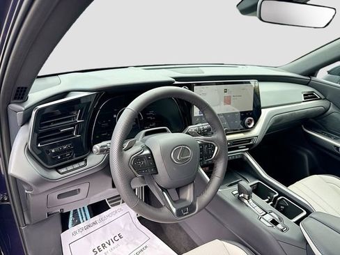 New 2026 Lexus TX 500h AWD image 28