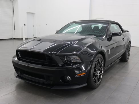 Used 2014 Ford Mustang Shelby GT500 RWD image 6