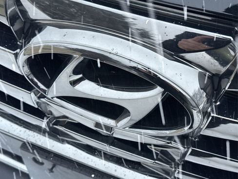 Used 2023 Hyundai Tucson Limited image 13