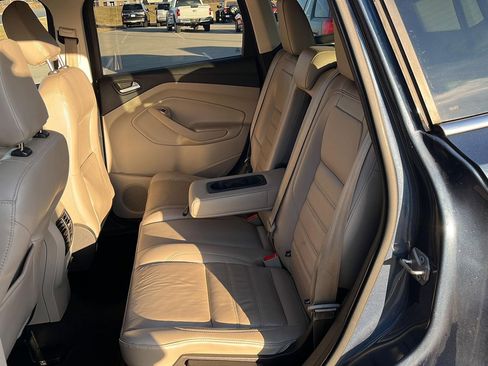 Used 2018 Ford Escape SEL image 23