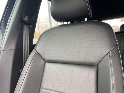 Used 2022 Volkswagen Atlas Cross Sport SE image 21