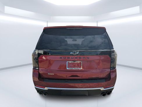New 2026 Chevrolet Suburban Premier image 4