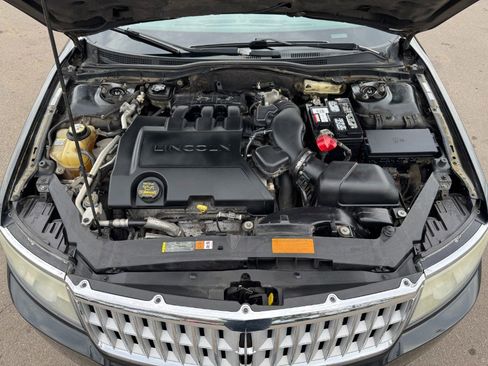 Used 2009 Lincoln MKZ image 24