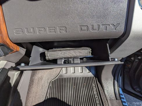 Used 2015 Ford F350 Lariat w/ Lariat Ultimate Package image 33