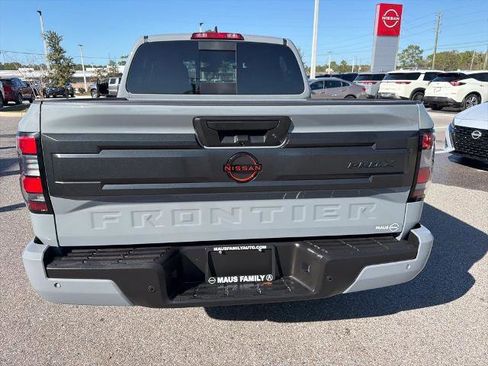 Certified 2025 Nissan Frontier Pro-X image 5