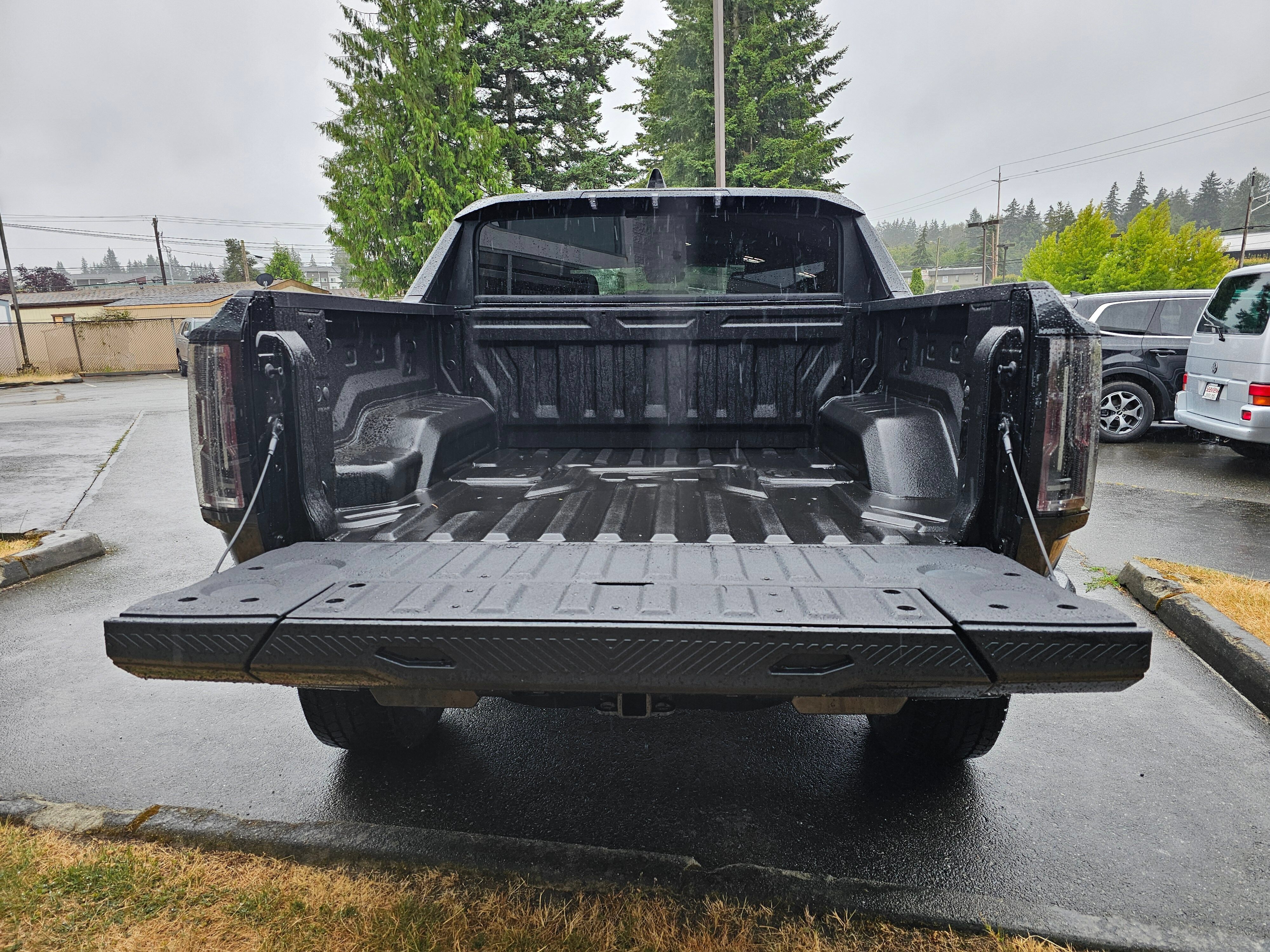 New 2024 GMC Hummer EV 2X AWD/4WD image 14