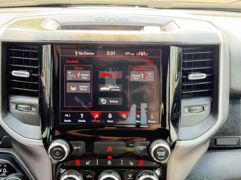 Used 2019 RAM 1500 Big Horn AWD/4WD image 70