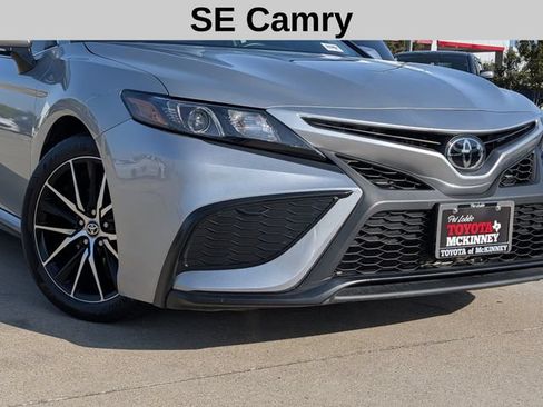 Used 2024 Toyota Camry SE w/ Cold Weather Package AWD/4WD image 3