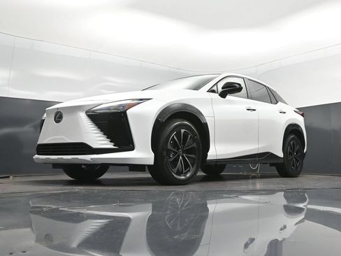 New 2026 Lexus RZ 350e 2WD image 32