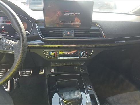 Used 2022 Audi SQ5 Premium Plus w/ Premium Plus Package image 6