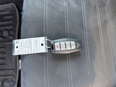 Used 2022 Mitsubishi Outlander SE image 32