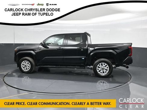 Used 2025 Toyota Tacoma SR AWD/4WD image 9