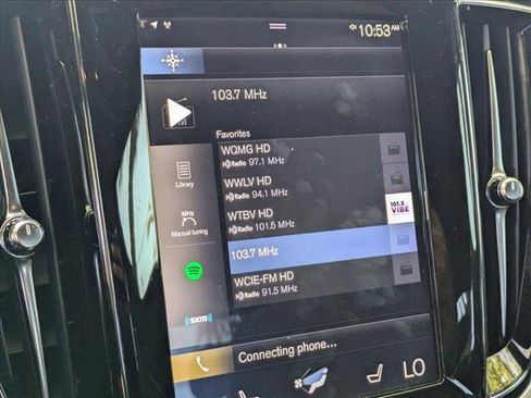 Used 2019 Volvo S60 T5 R-Design image 9