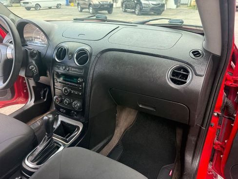 Used 2011 Chevrolet HHR LT FWD image 32