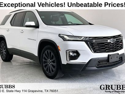 Used 2023 Chevrolet Traverse RS
