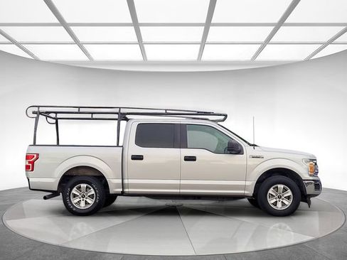 Used 2018 Ford F150 XLT w/ Trailer Tow Package image 4